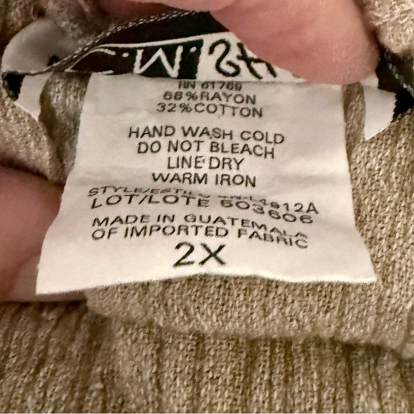 Elegant Beige Maxi Skirt - Picture 4 of 4